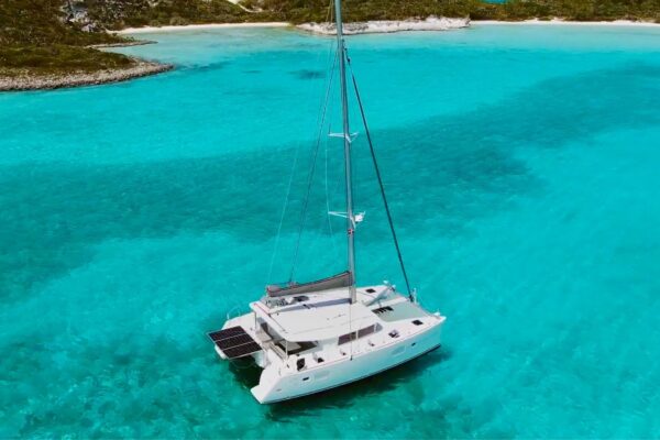 Catamaran Tours Roatan – Sail, Snorkel & Explore | Captain Action Tours