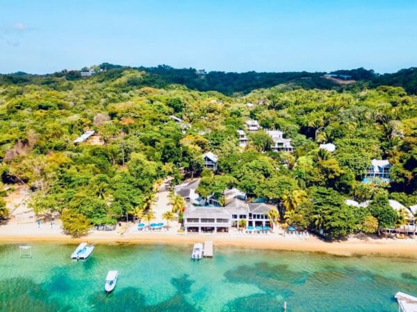 Luna Beach Luxury Boutique Resort Day Escape Pass