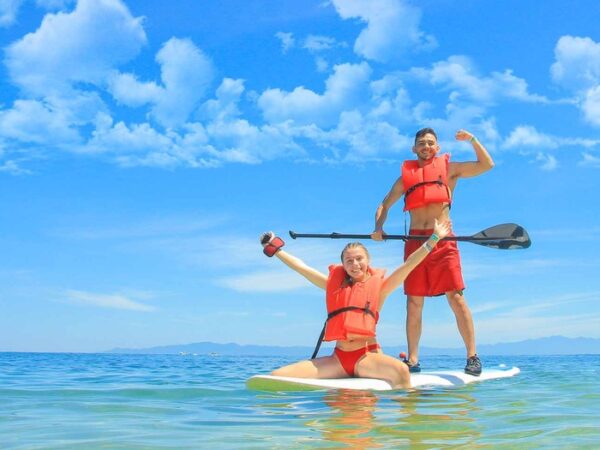 Paddle Board – Discover Roatán from a New Perspective